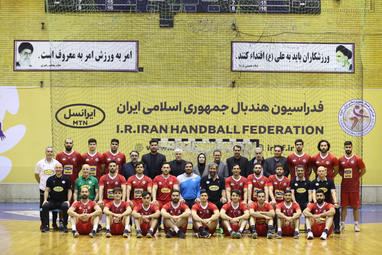 بازدید وزیر ورزش و جوانان از تمرین تیم ملی هندبال مردان ایران