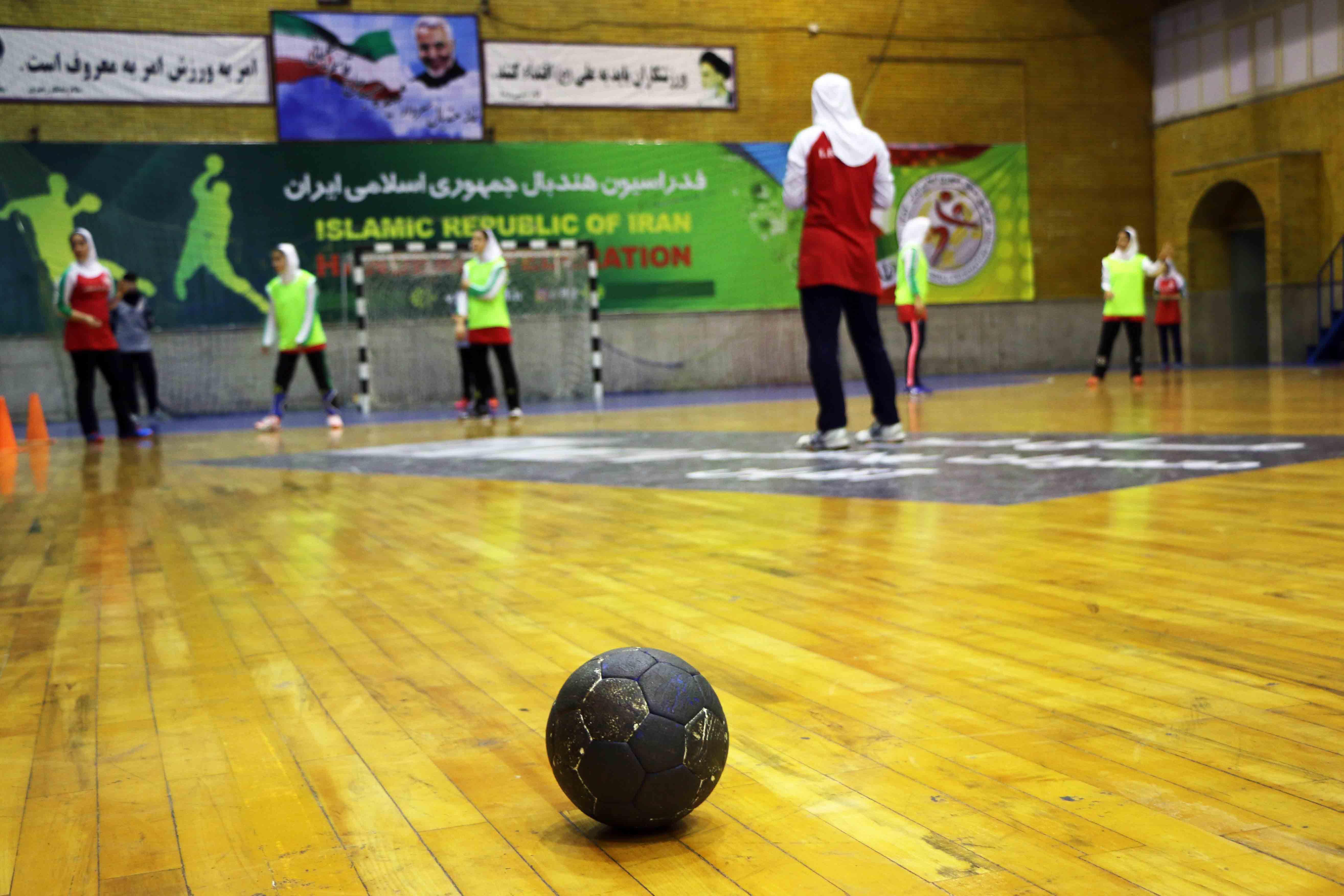 برگزاری نهمین اردوی آمادگی تیم ملی هندبال نوجوانان دختر در سمنان