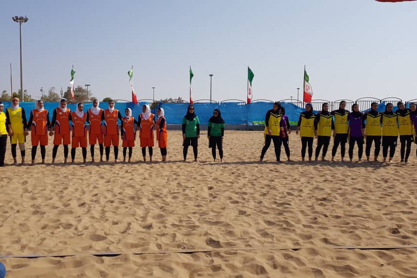 انجام 4 دیدار در دومین روز رقابت‌های نهایی هندبال ساحلی بانوان