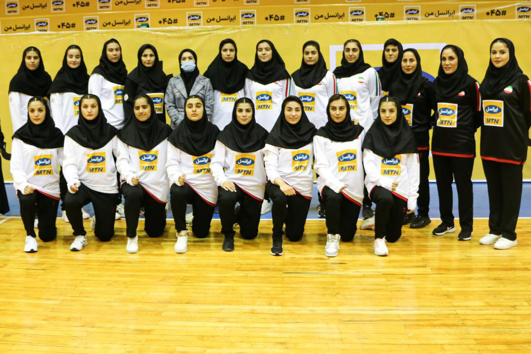 رقابت‌های هندبال قهرمانی جوانان دختر آسیا / شکست دختران ایران در نخستین گام مقابل میزبان