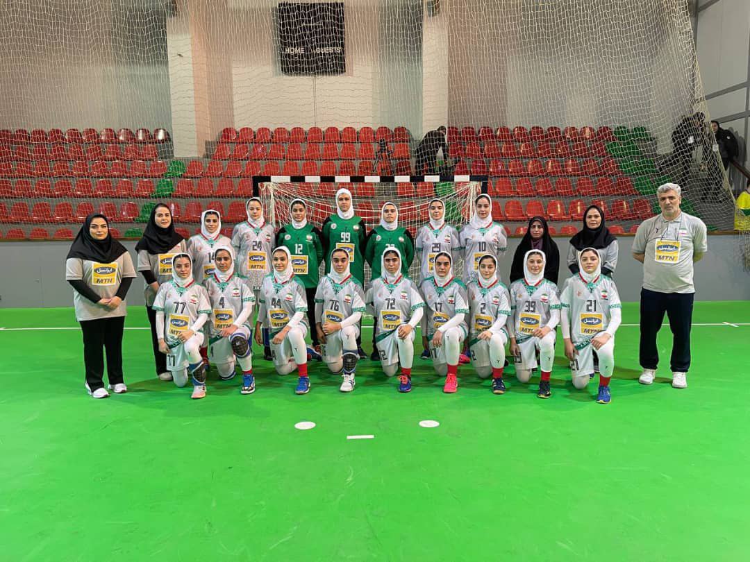 قهرمانی تیم ملی هندبال نوجوانان دختر ایران در قهرمانی آسیا / بدوی: با همدلی به اهدافمان رسیدیم