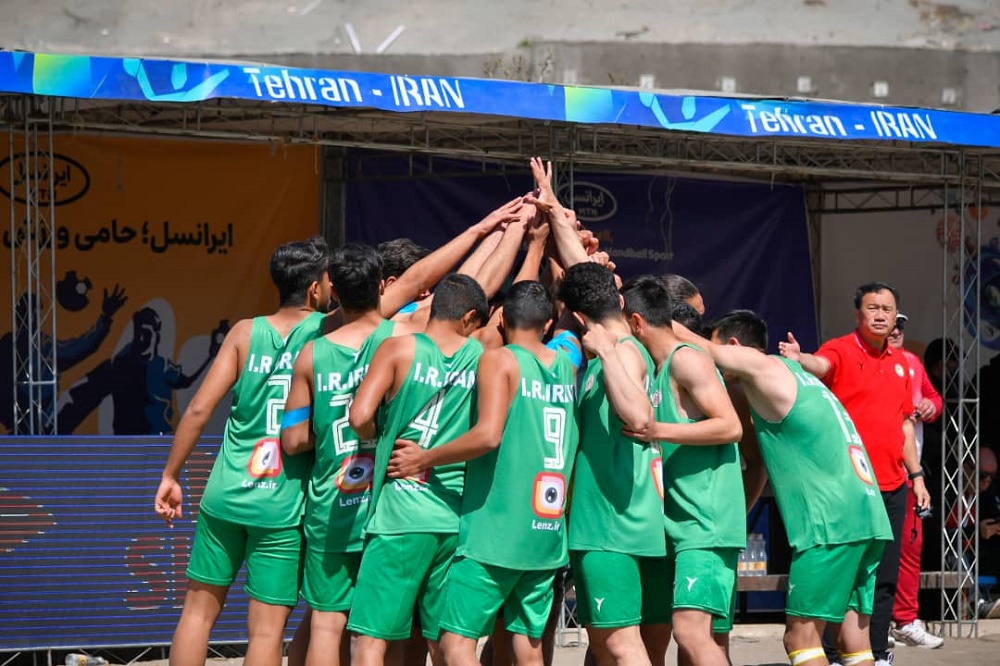 رقابت‌های هندبال ساحلی قهرمانی آسیا _ ایران / پرواز بلند نوجوانان ایران به سوی قهرمانی جهان