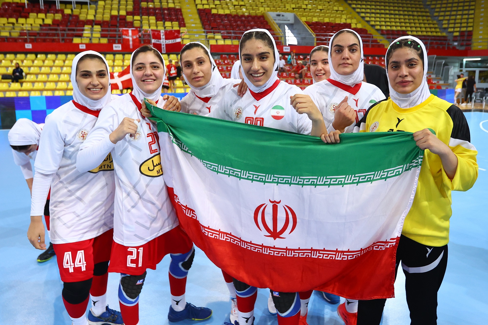 پیام تبریک سازمان بسیج ورزشکاران به تیم ملی هندبال نوجوانان دختر ایران