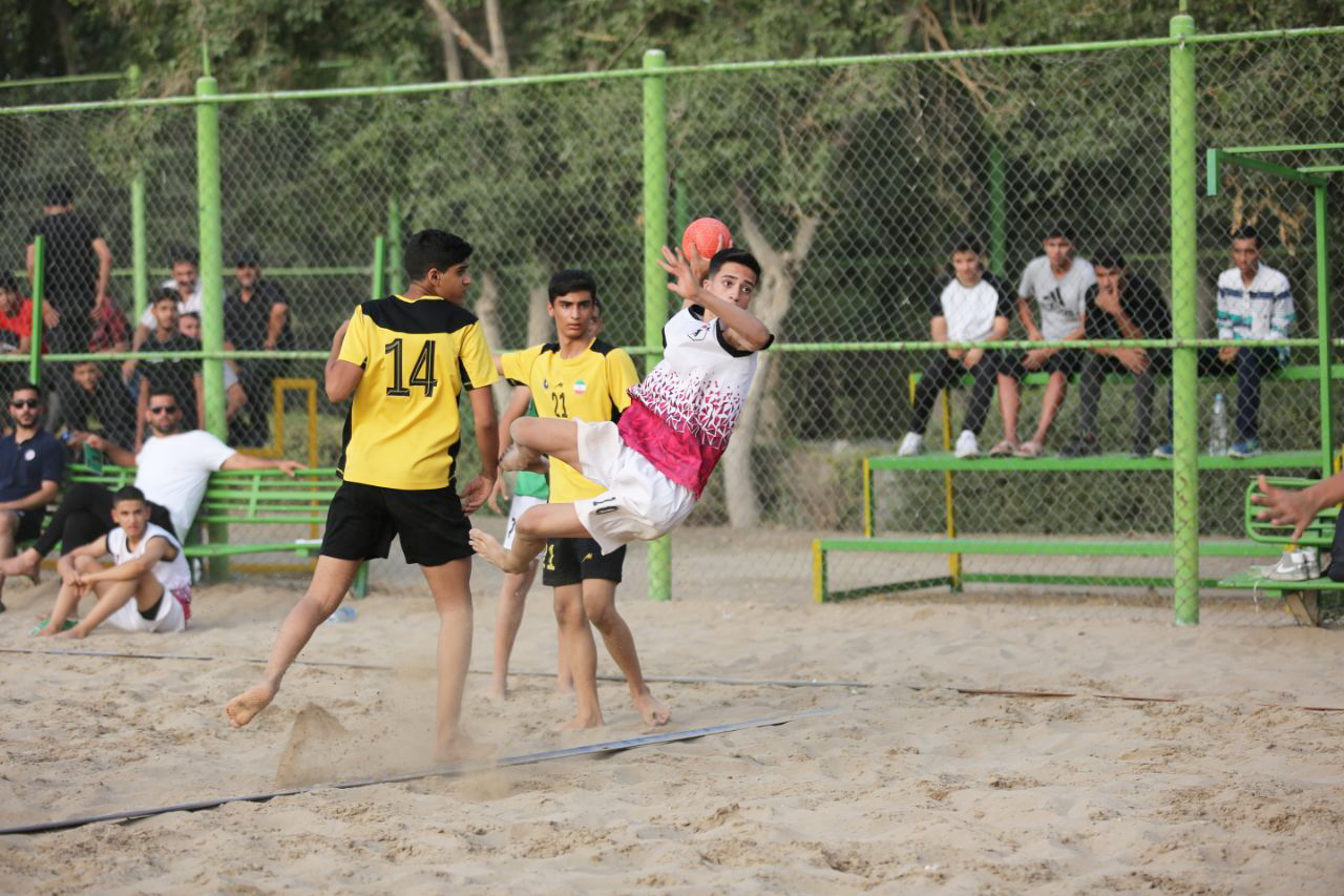 برگزاری جشنواره مسابقات هندبال ساحلی در نقاط مختلف کشور