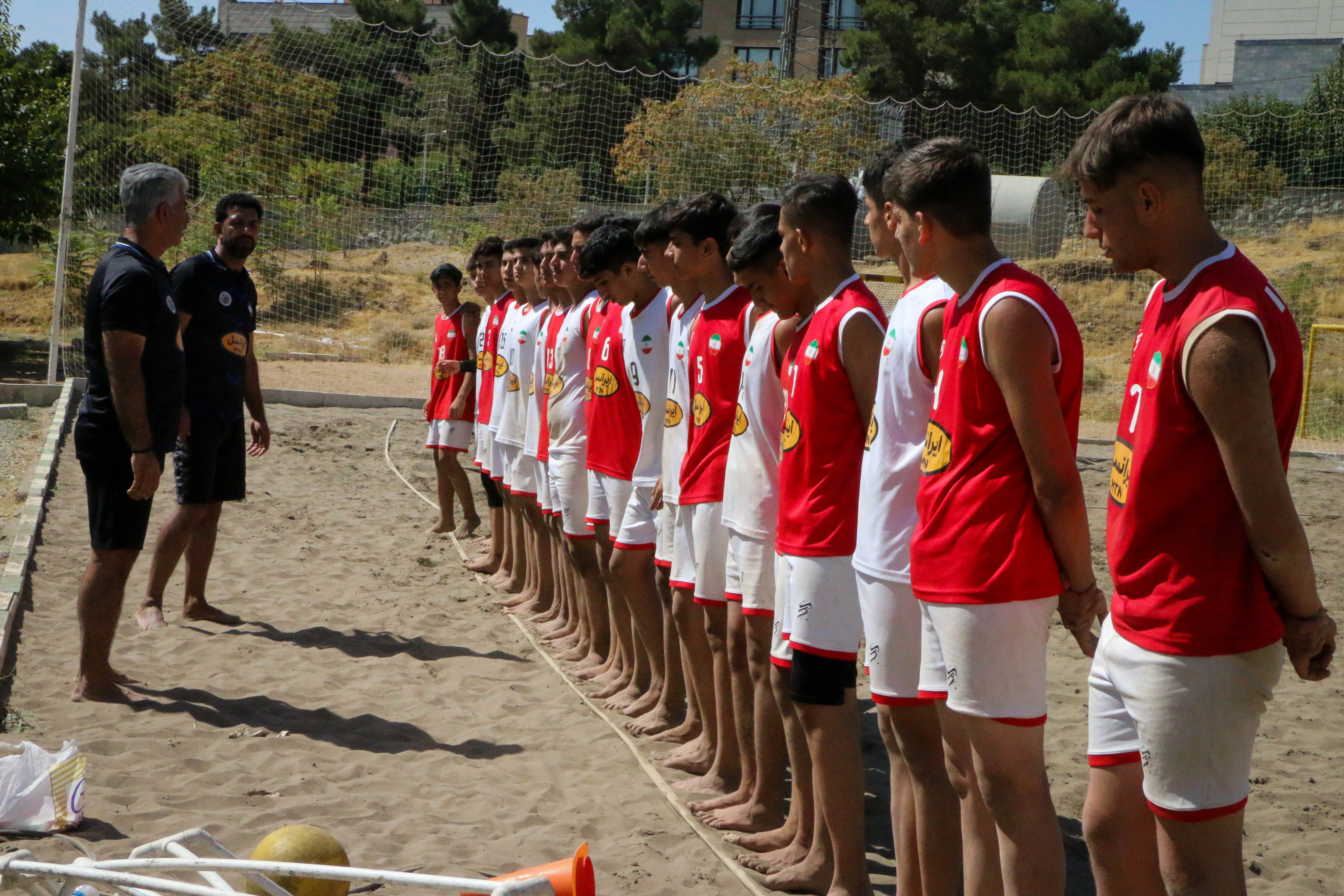 برگزاری سومین اردوی تیم ملی هندبال ساحلی نوجوانان پسر با دعوت از 21 بازیکن