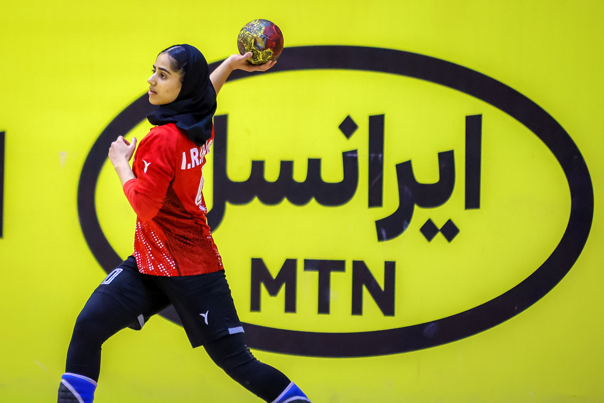 فدراسیون جهانی هندبال اعلام کرد: بانوی هندبالیست ایرانی، یکی از 9 استعداد برتر رقابت های قهرمانی جهان دانمارک