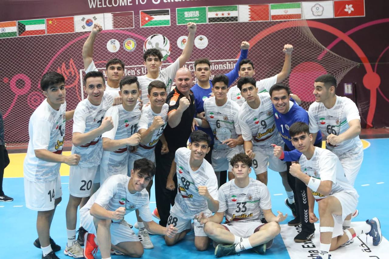 ایران، میزبان را گلباران کرد/ پسران هندبال یک قدم تا نیمه‌نهایی آسیا