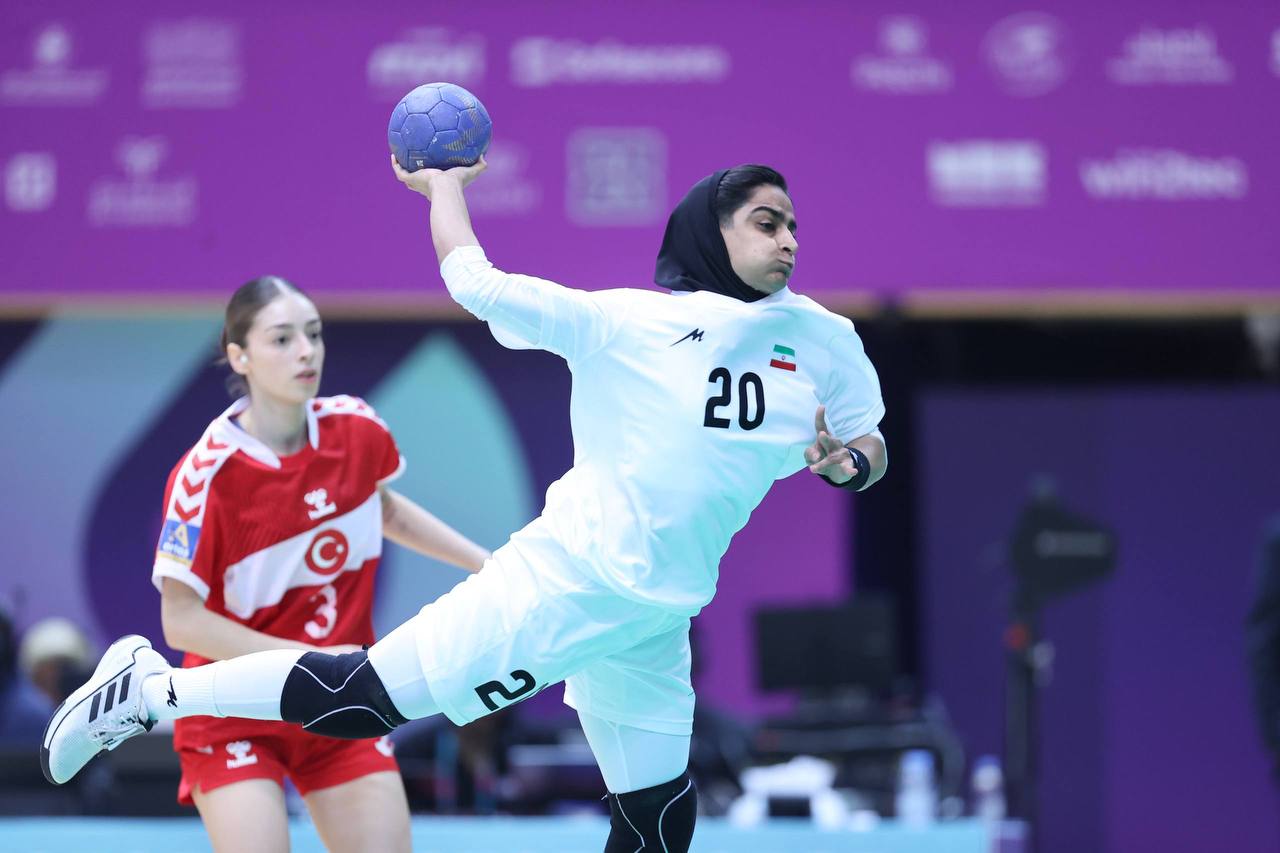 ایران - گینه؛ به امید ثبت اولین پیروزی دختران هندبال