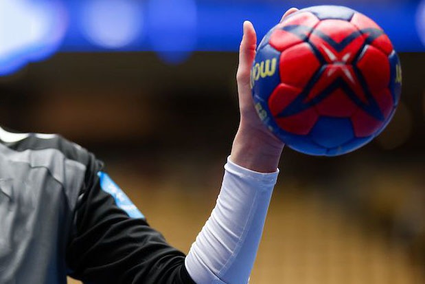 اعلام رده بندی تیم ها در پایان دور رفت لیگ آیندگان در مشهد، اصفهان و کرمان