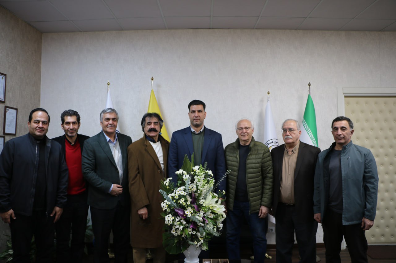 دیدار جمعی از پیشکسوتان هندبال با رئیس فدراسیون
