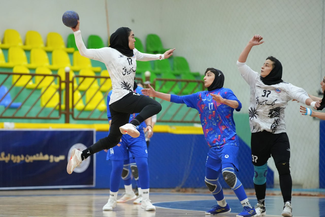 صعود موقت سنگ آهن بافق به صدر جدول