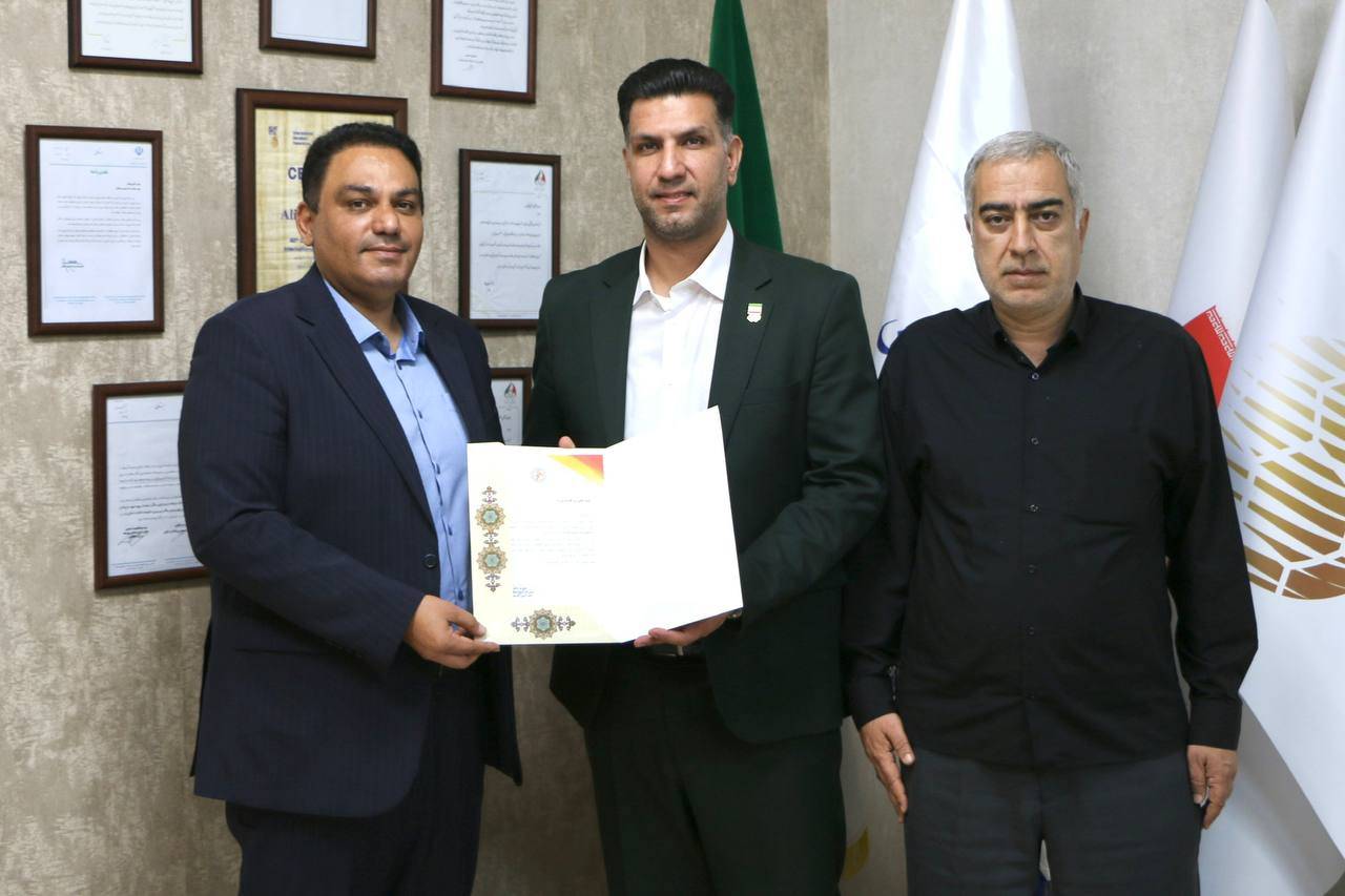 اکرمی نیا رئیس کمیته امور استان های فدراسیون هندبال شد/ تقدیر رئیس فدراسیون از زحمات رضایی