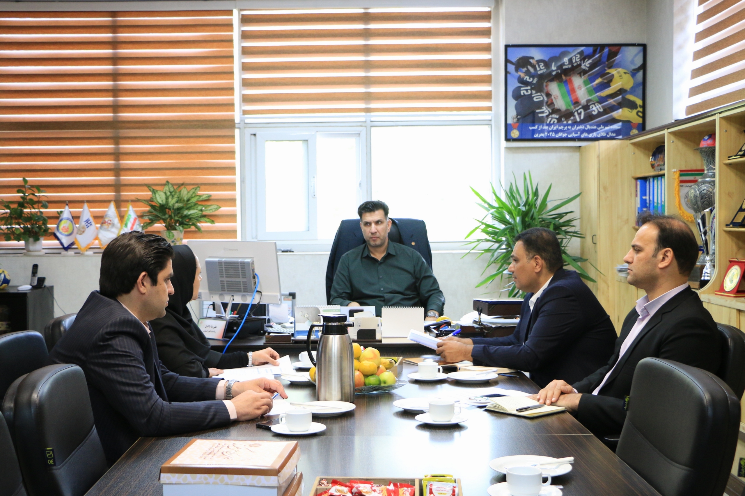 بررسی عملکرد چهار هیئت هندبال استانی در نشست با مسئولان فدراسیون