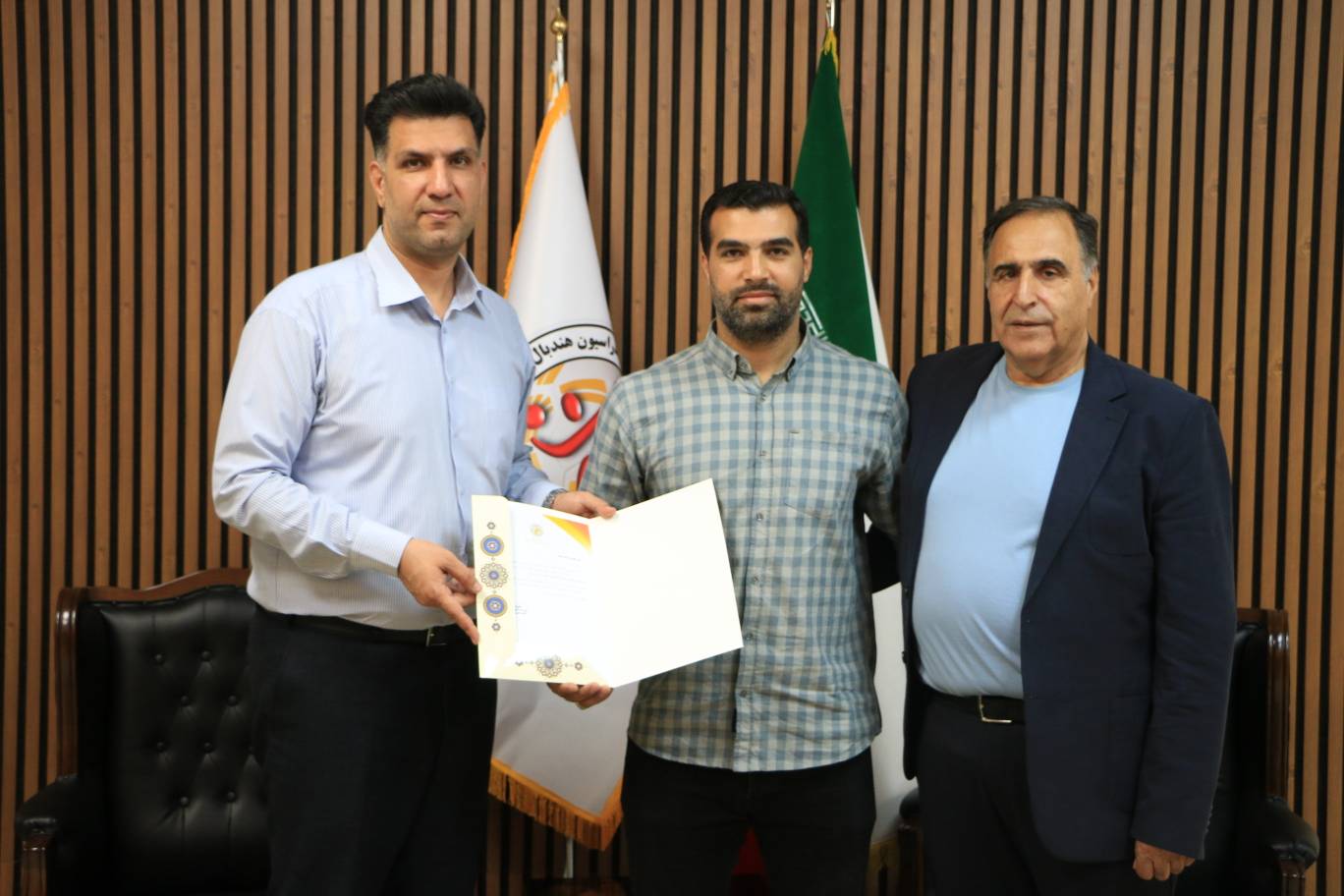 امیرحسین سالمی دبیر انجمن هندبال ساحلی شد