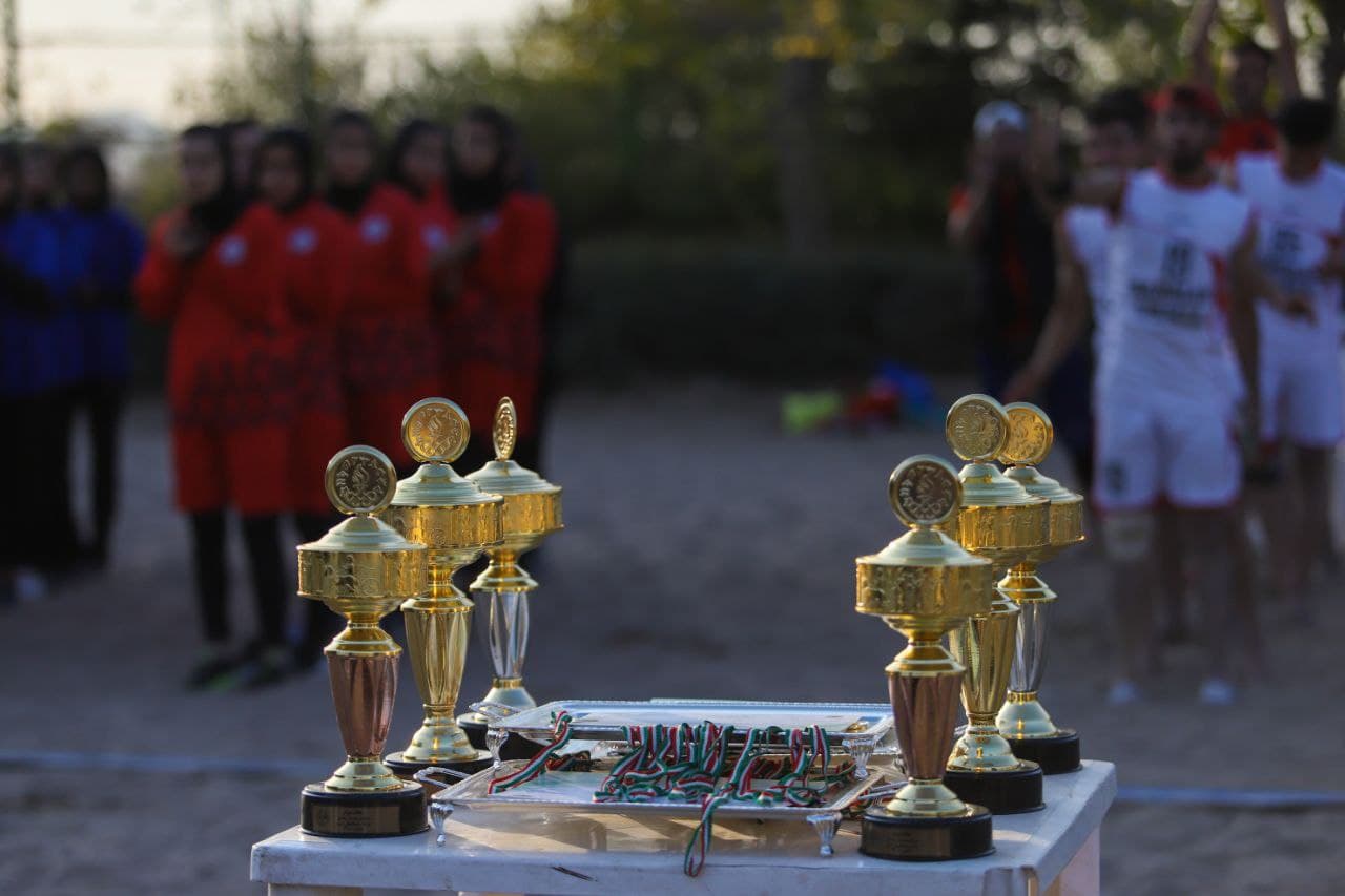 گزارش صدا و سیمای مرکز اصفهان از رقابت های هندبال ساحلی جوانان کشور/ ویدئو