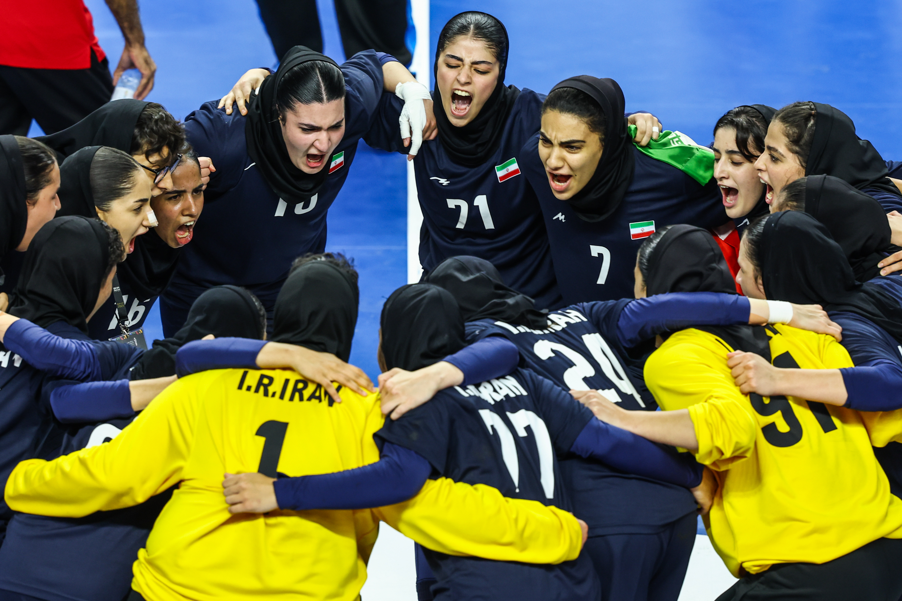 روایت یک احساس ناب؛ زیباترین پیامهای دنیا از ایران به بحرین رسید/ ویدئو